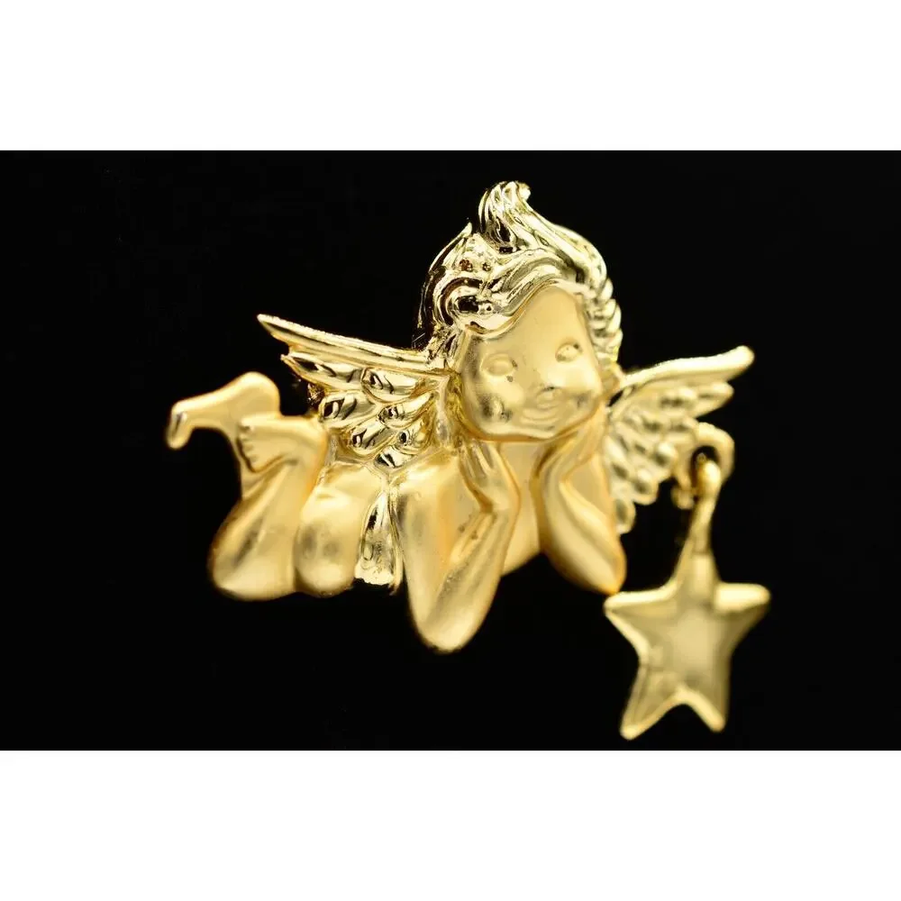 Ajc stunning brooch